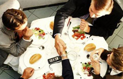 A Business Dinner with a Supplier | ChinesePod